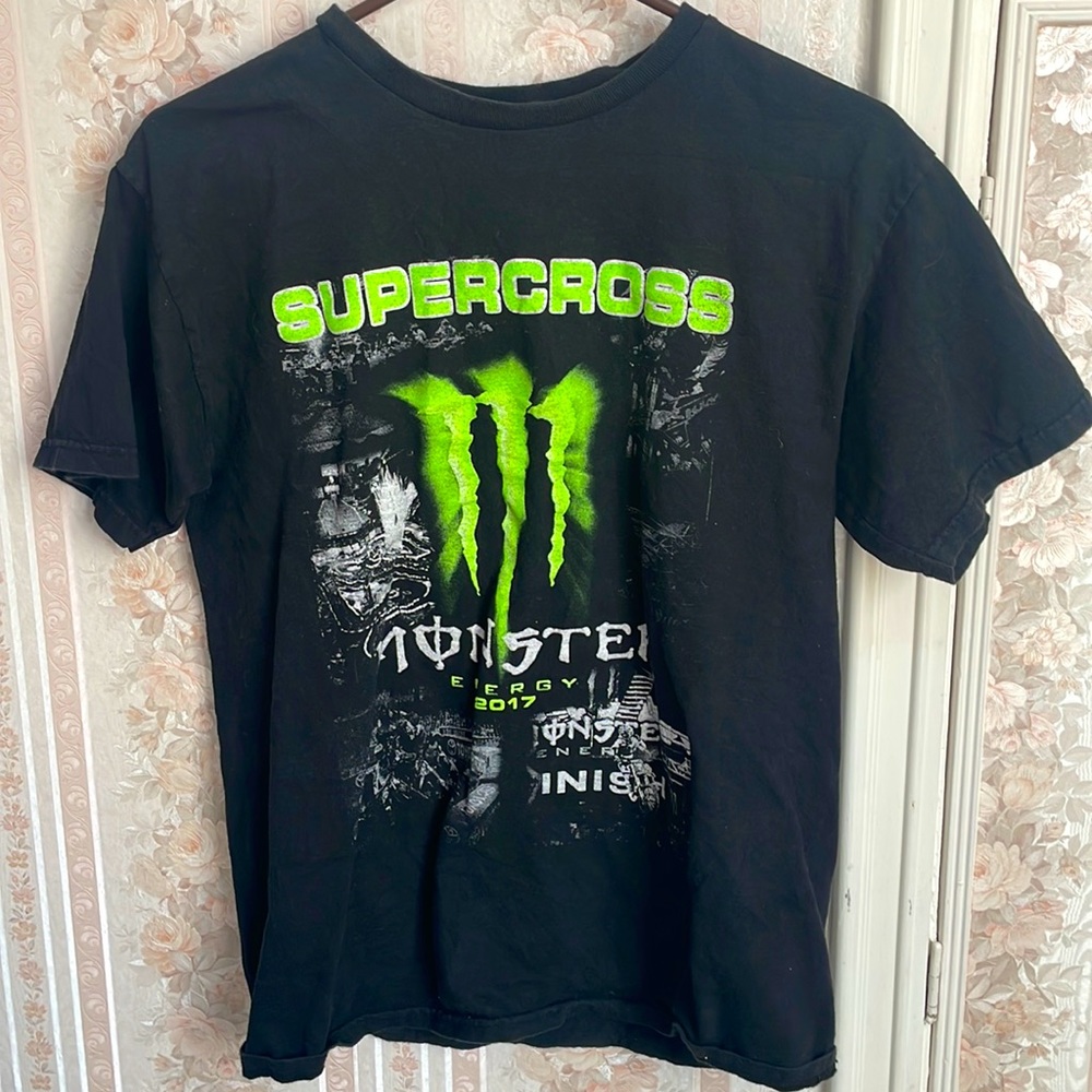 super comfy monster energy shirt! size medium